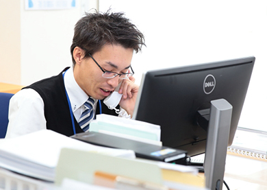 現在のお仕事を教えてください